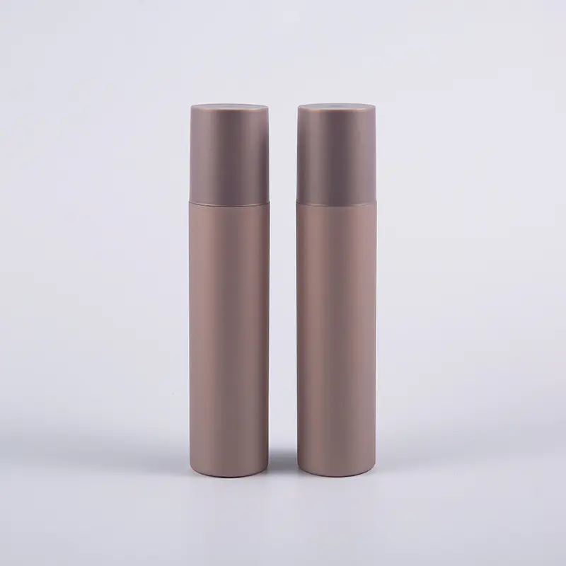 Viacfarebná čistiaca fľaša Soft Touch okrúhleho tvaru 250 ml s plastovou pumpičkou Viacfarebná čistiaca fľaša Soft Touch okrúhleho tvaru 250 ml s plastovou pumpičkou