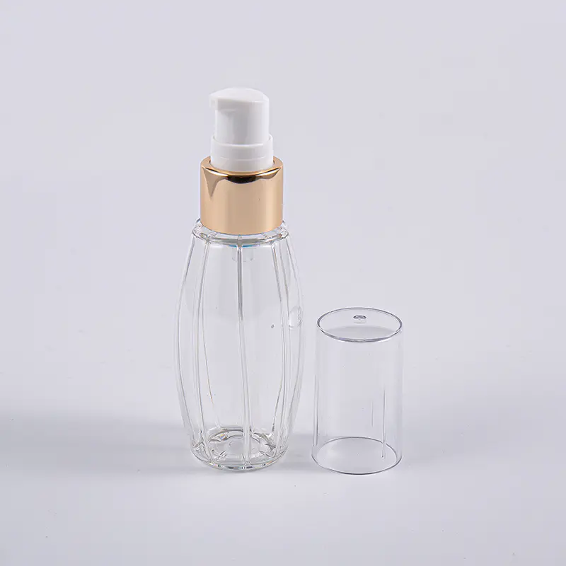 Na cestovanie použite 50 ml PETG fľaštičku v tvare gule s pumpičkou Na cestovanie použite 50 ml PETG fľaštičku v tvare gule s pumpičkou