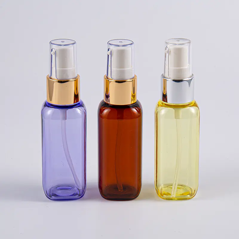 Na cestovanie použite 50 ml fľašu Petg štvorcového tvaru s pumpičkou