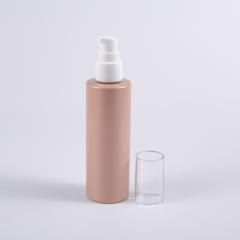Kozmetika Použite 120 ml PET plastovú fľašu s rozprašovacou pumpou